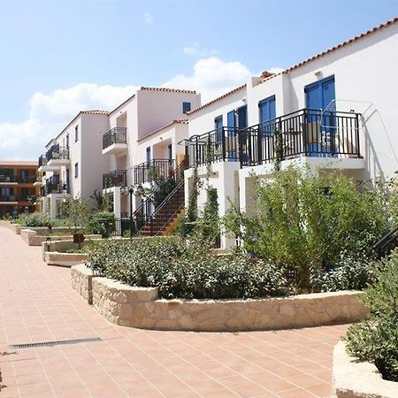 Margarita Beach Hotel Agia Marina  Exterior photo