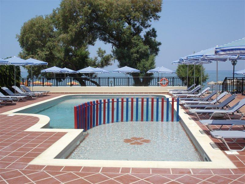 Margarita Beach Hotel Agia Marina  Exterior photo